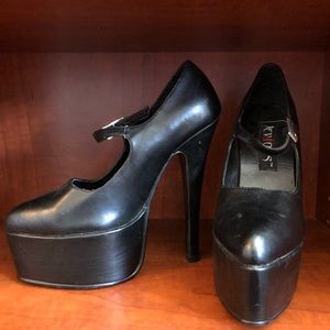 Black platform heels